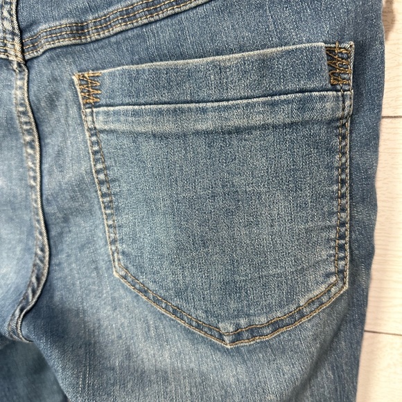 Free People Skinny Jeans Size 27. - Picture 4 of 6